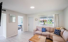 Sun-Kissed Getaway In Cape Coral